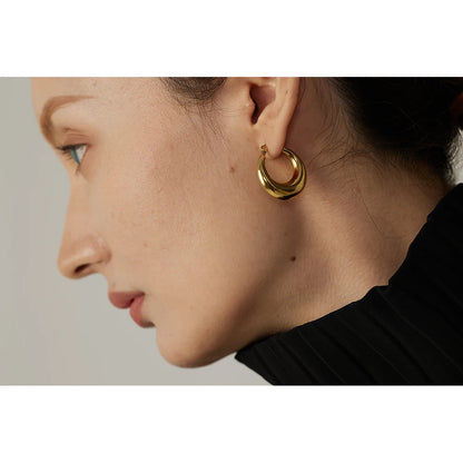 Yhpup Geometric Statement Hoop Earrings™ – 18K Gold Elegance with Modern Texture