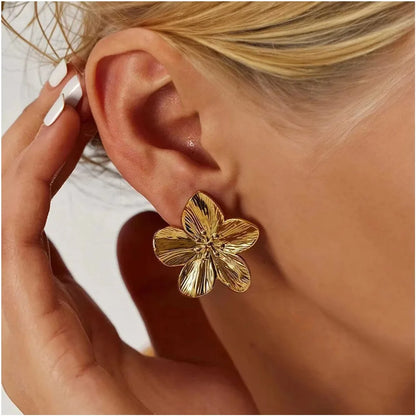 Jewlena™ Vintage Flower Stud Earrings – Hypoallergenic 18K Gold Elegance